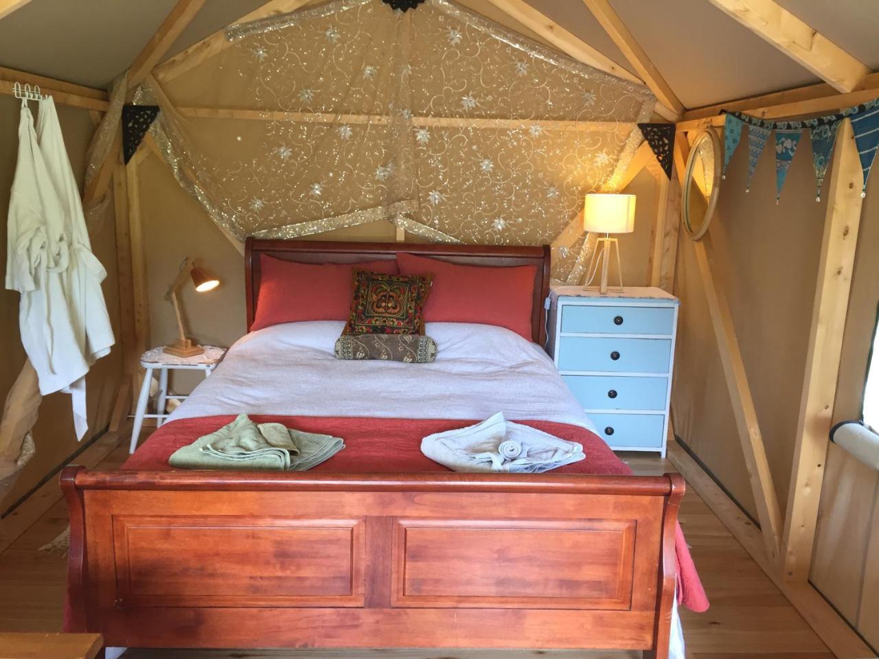 Omarama Oasis - Permaculture Glamping Hotell Pohara Exteriör bild