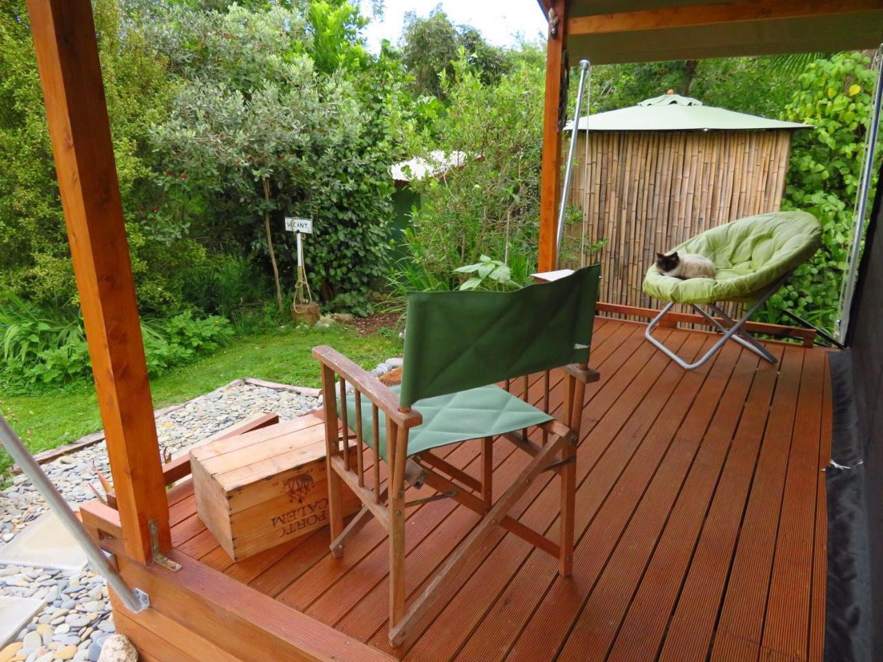 Omarama Oasis - Permaculture Glamping Hotell Pohara Exteriör bild