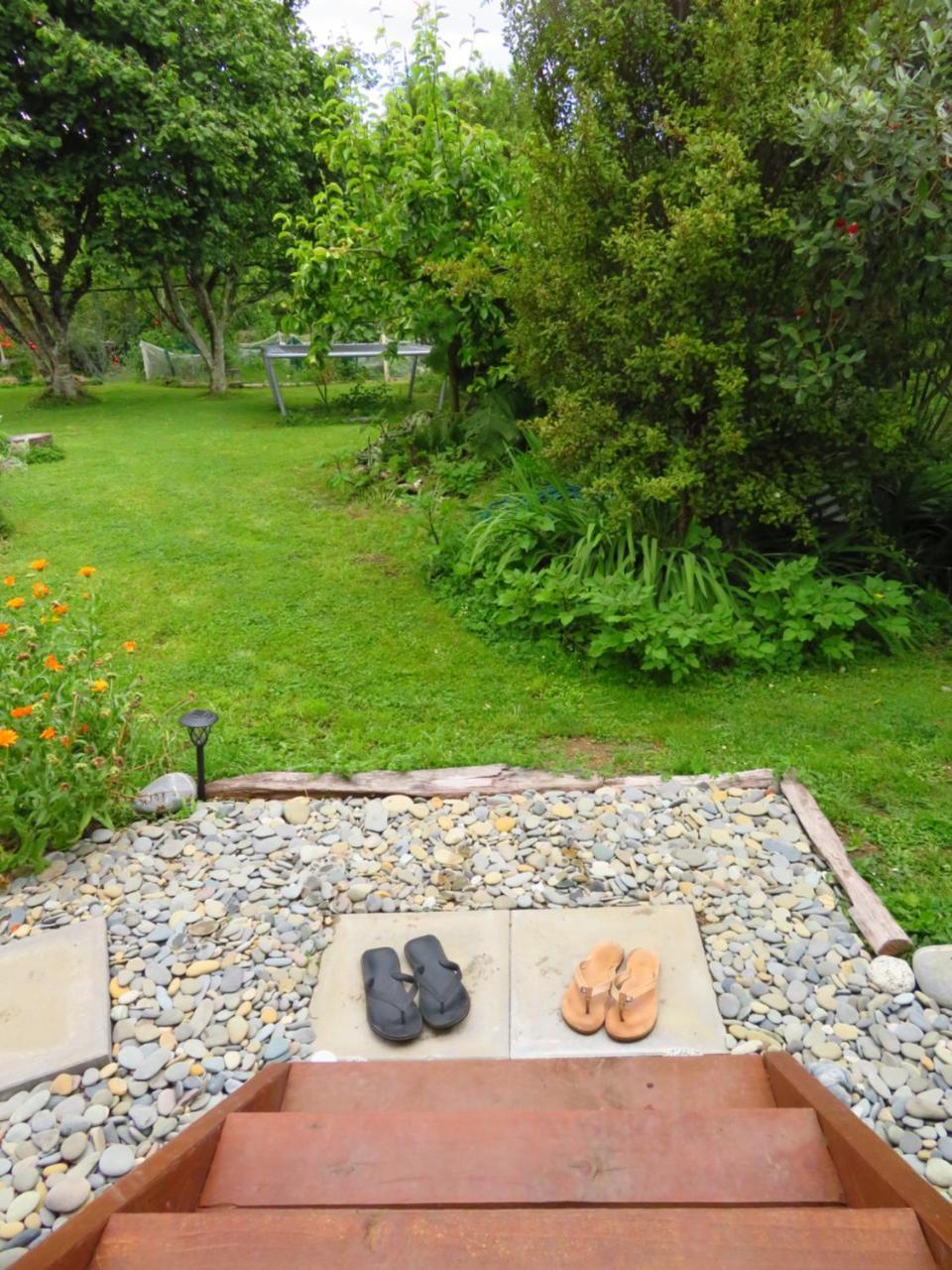 Omarama Oasis - Permaculture Glamping Hotell Pohara Exteriör bild