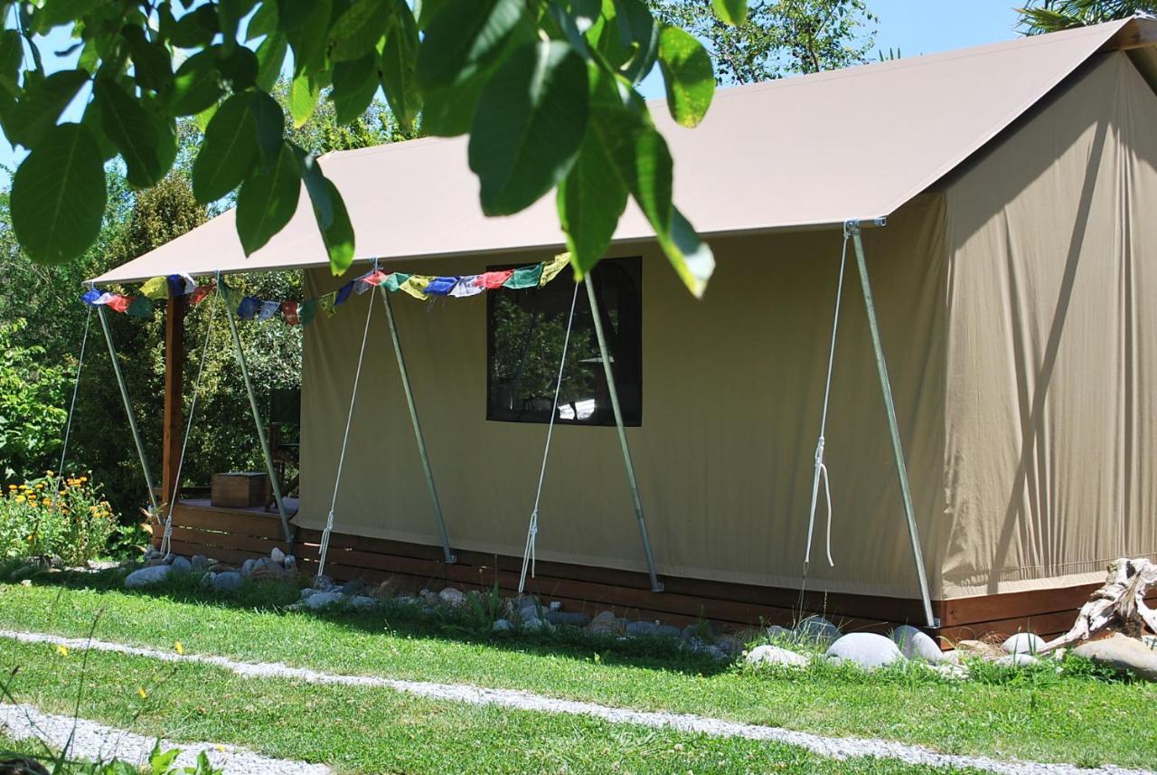 Omarama Oasis - Permaculture Glamping Hotell Pohara Exteriör bild